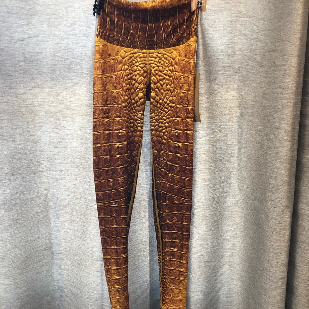 Brand new Niyama Sol yoga pants.